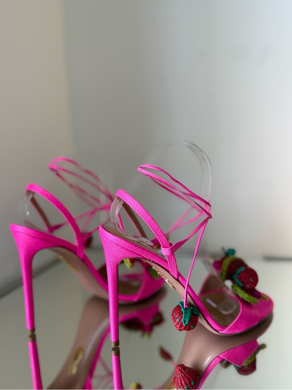 New AQUAZZURA Strawberry Punch embellished raffia sandals 41 $1,150 - Picture 11 of 12